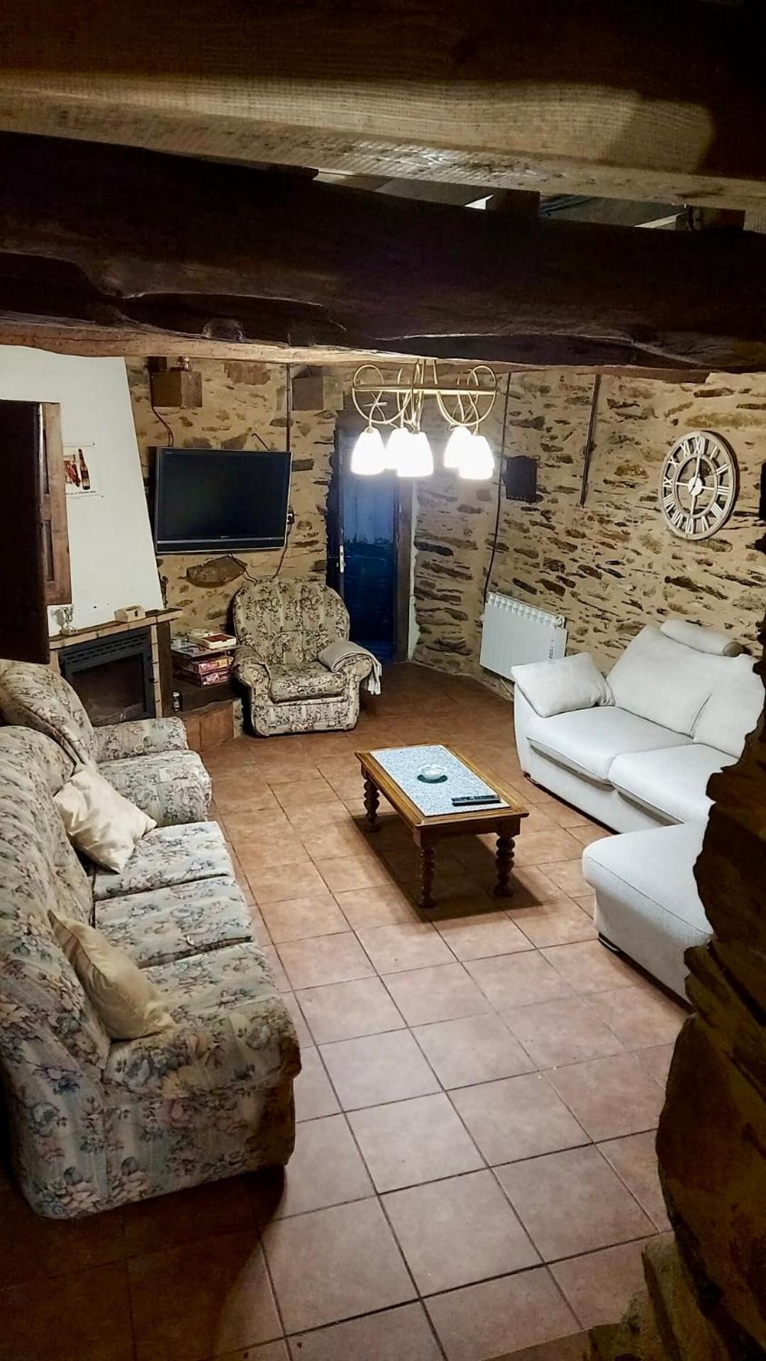 Casa Rural Bierzo Encantado Valle de Finolledo Ngoại thất bức ảnh