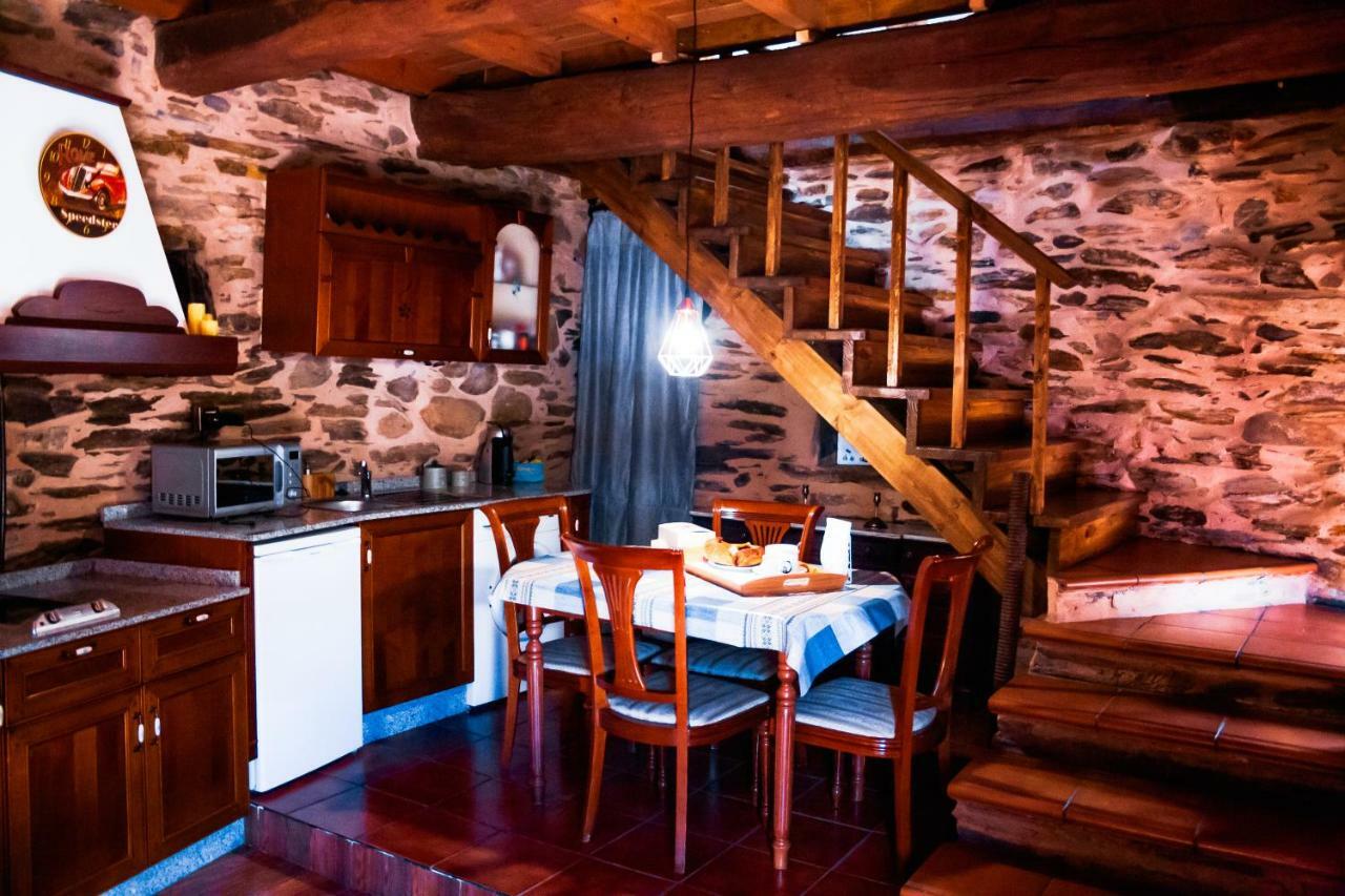 Casa Rural Bierzo Encantado Valle de Finolledo Ngoại thất bức ảnh