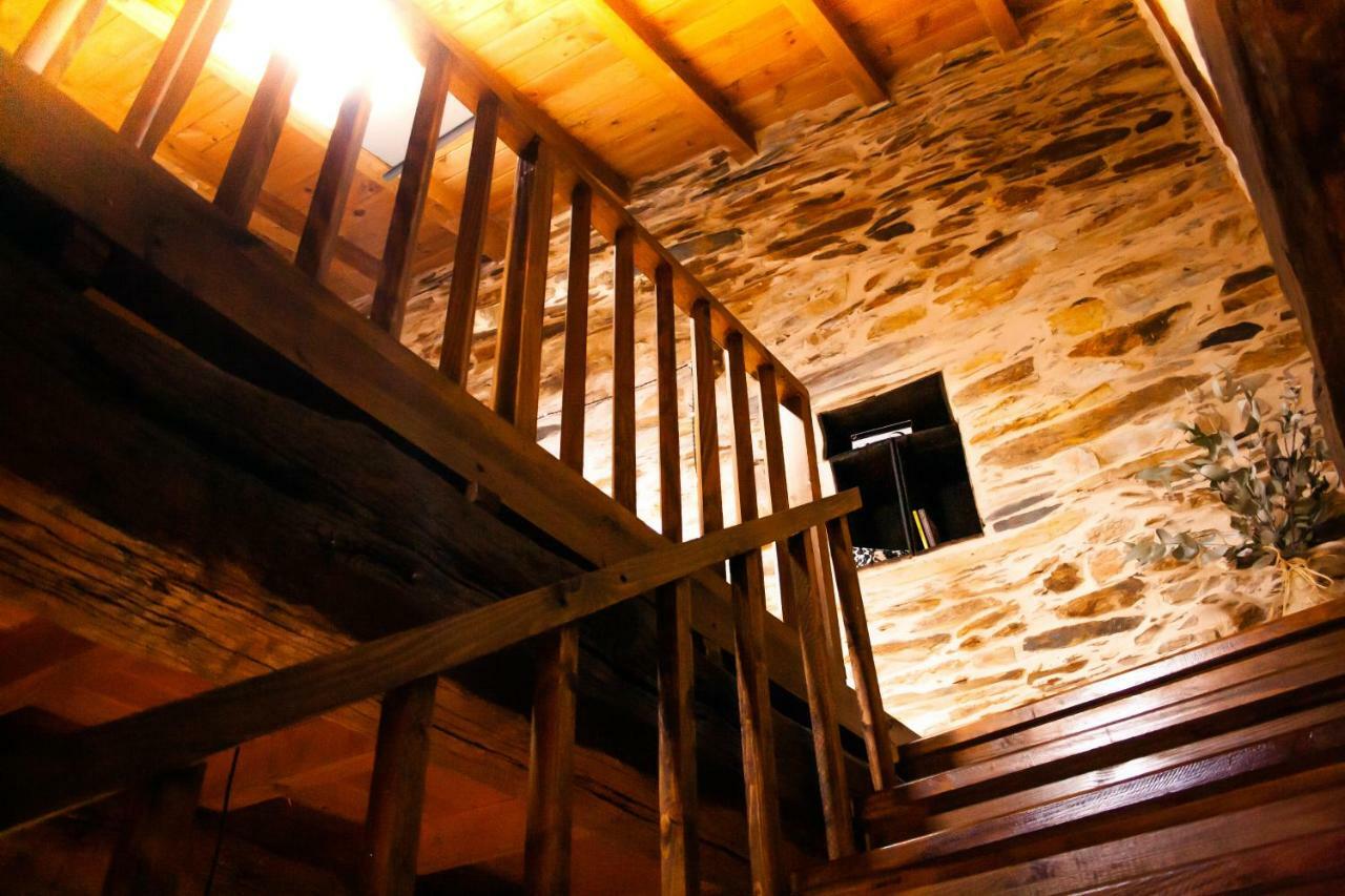 Casa Rural Bierzo Encantado Valle de Finolledo Ngoại thất bức ảnh