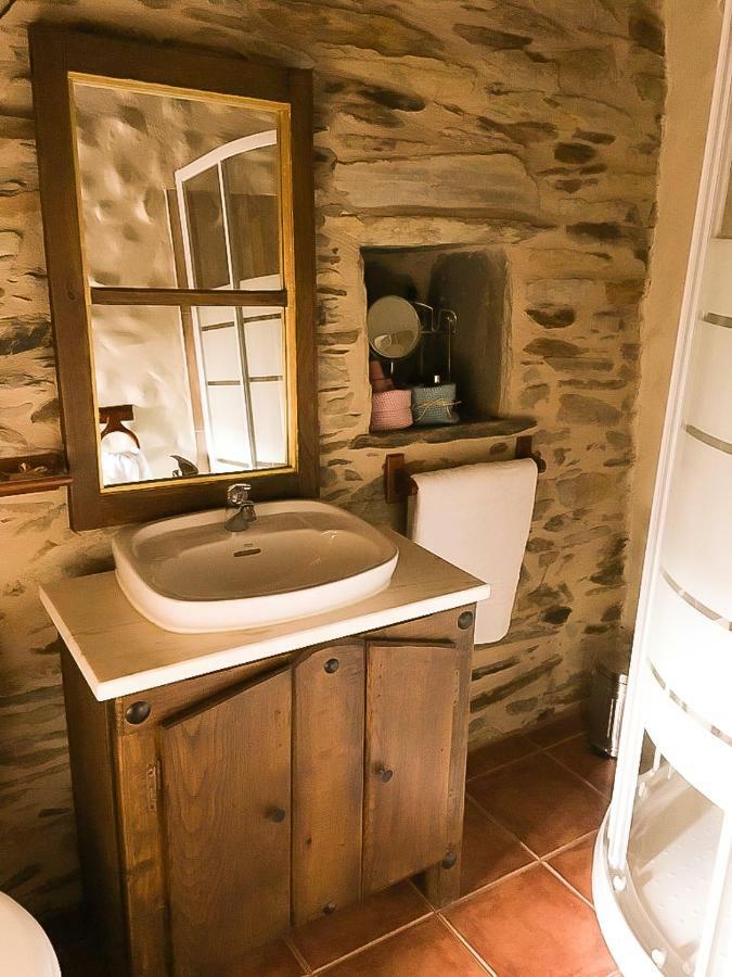 Casa Rural Bierzo Encantado Valle de Finolledo Ngoại thất bức ảnh